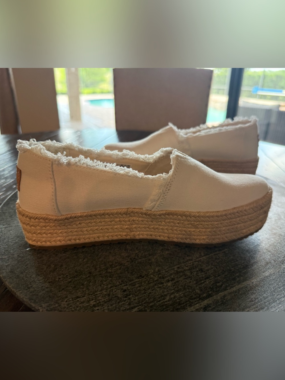 Women's Toms Canvas Espadrille Platform Slip-On — Cream 7